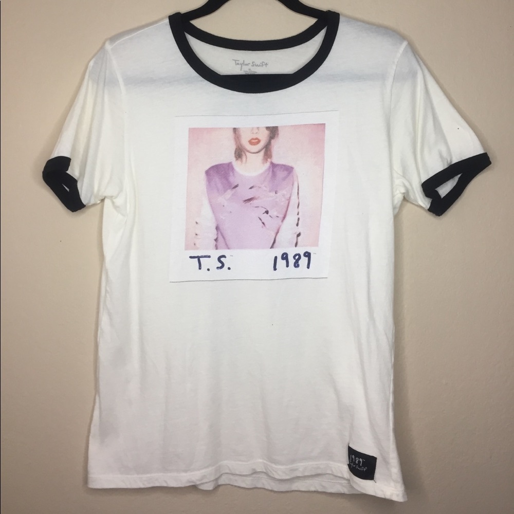 Taylor Swift 1989 World Tour Ringer tee