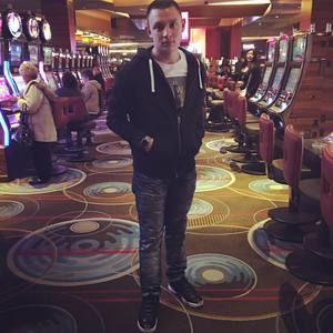 Meet your Posher, Dylan