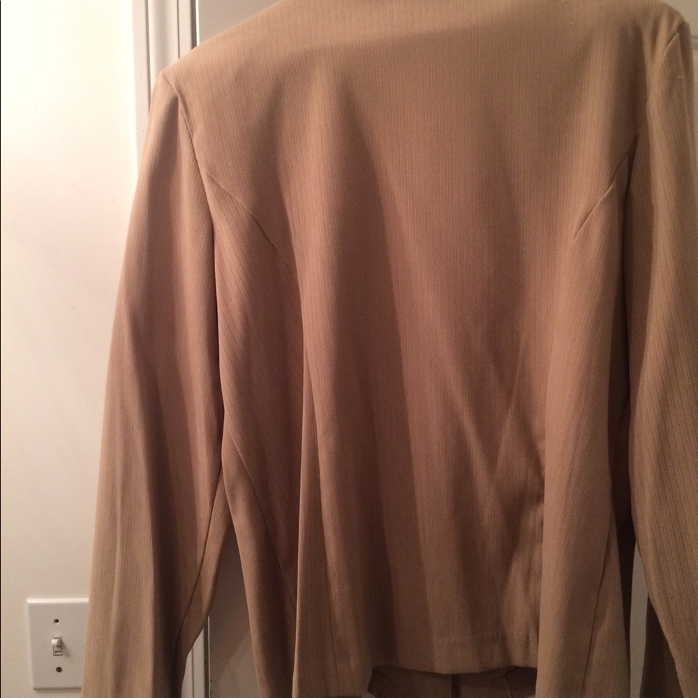 Tracy Evans tan Size 14 professional Blazer - Picture 4 of 4