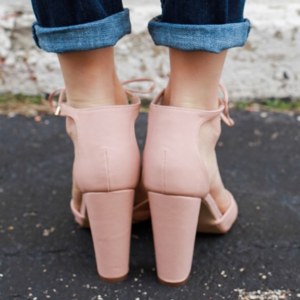 Blush nubuck pointy single sole pump heel toe 💗💗 - Picture 4 of 5