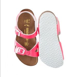 NWT Kids Birkenstock Rio Birko-Flor in Neon Pink