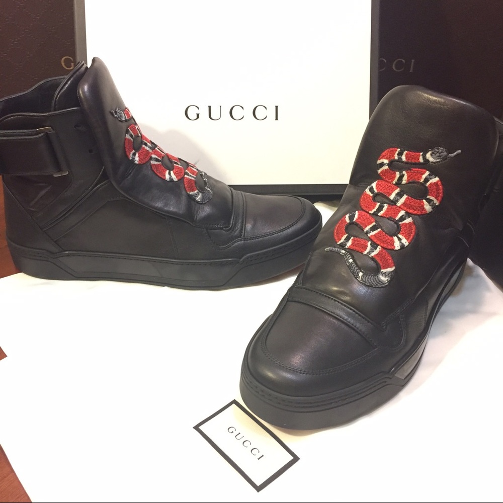 NEW Gucci Coral Snake Appliqué High Top Sneakers.