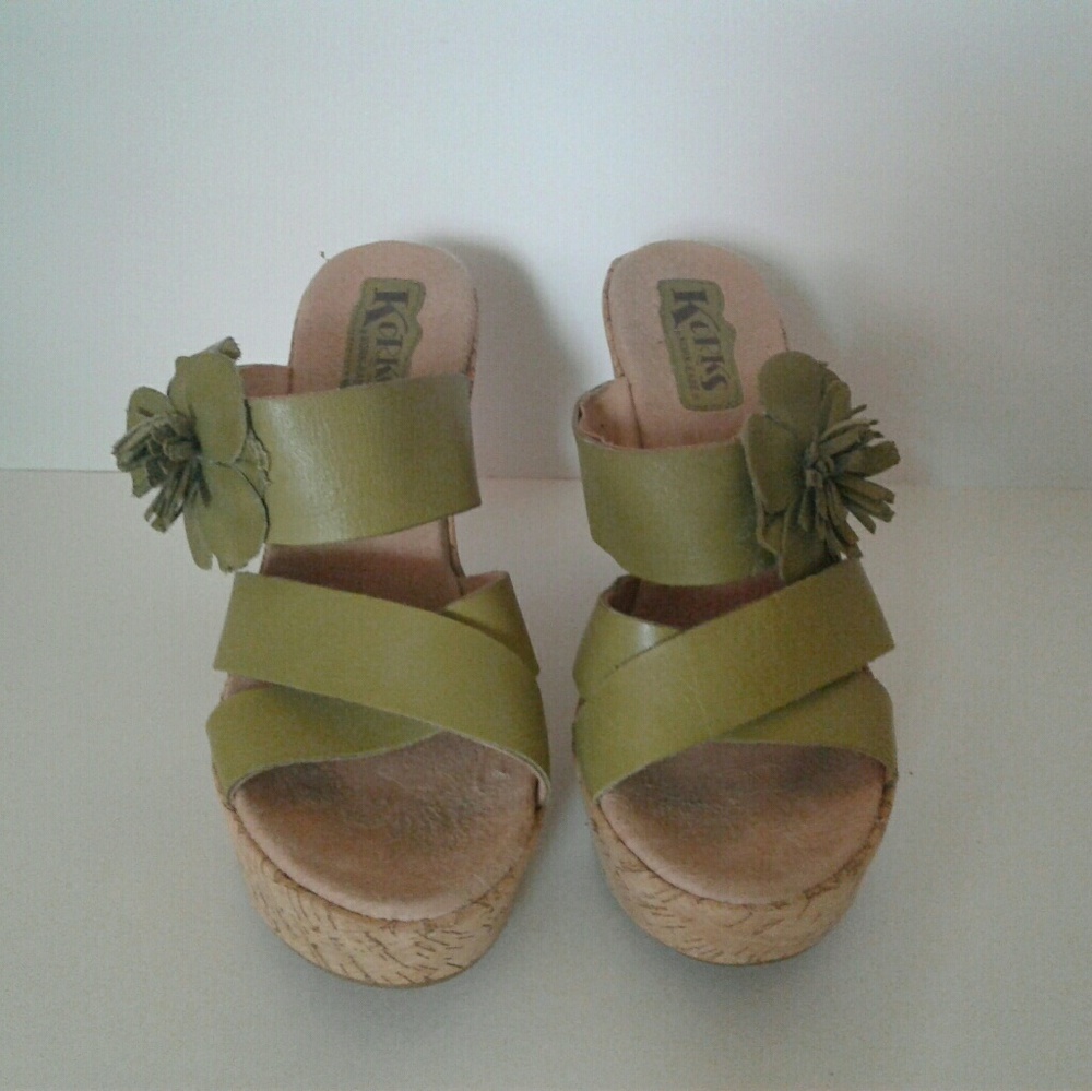 Comfortable green high heel wedge sandal