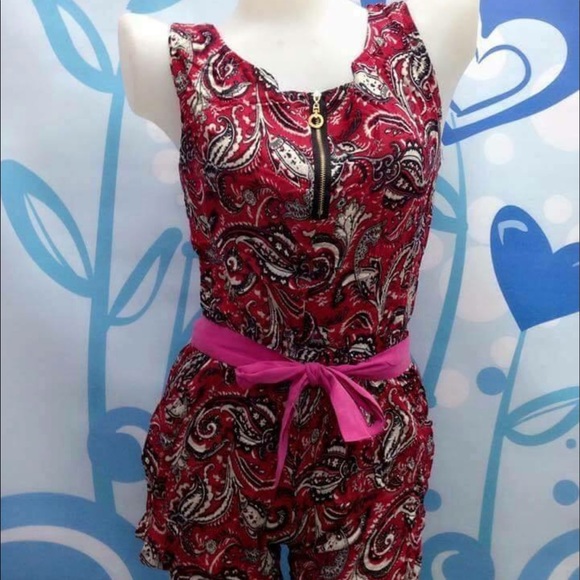 romper - Picture 2 of 3