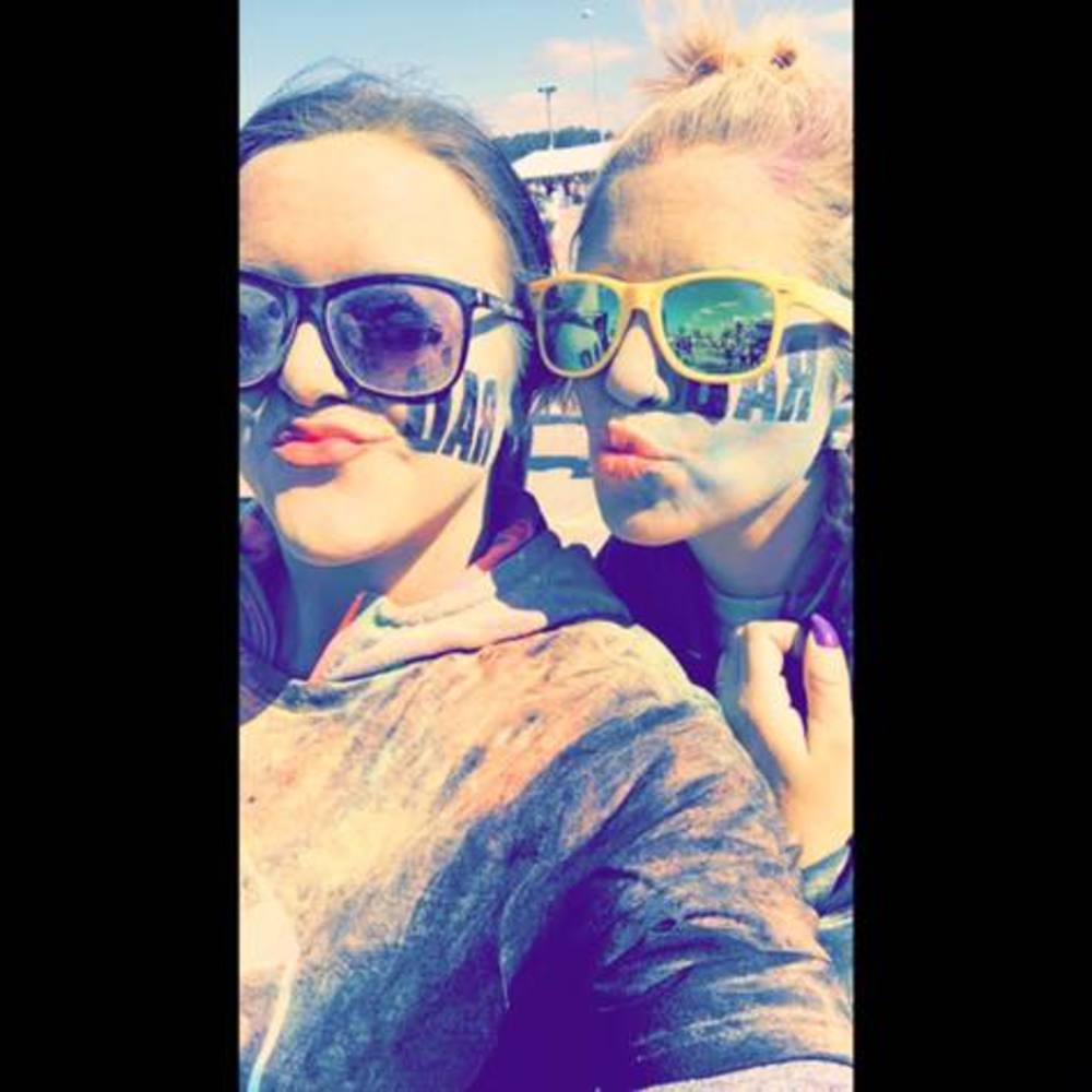 Meet your Posher, Courtney