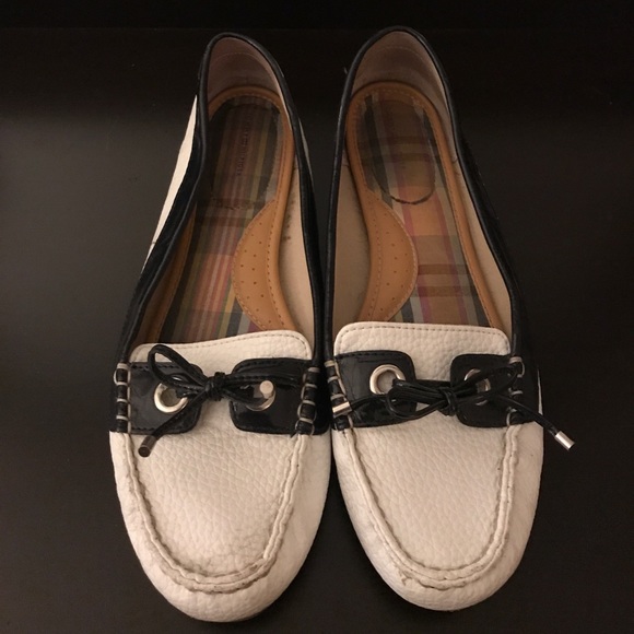 Tommy Hilfiger loafers size 10 - Picture 2 of 6