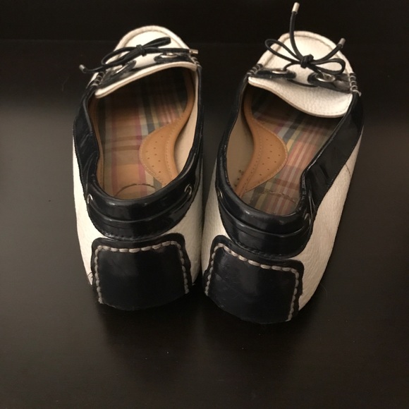 Tommy Hilfiger loafers size 10 - Picture 5 of 6