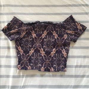 Off the shoulder, crop top