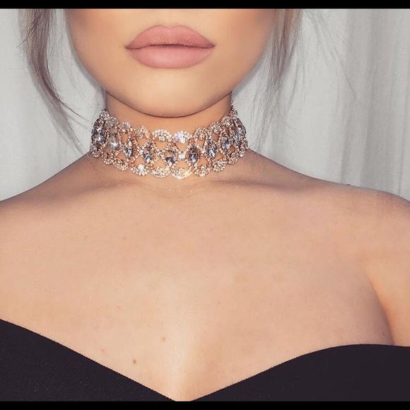 ONE LEFT Gigi Crystal Diamond Choker - Picture 4 of 8