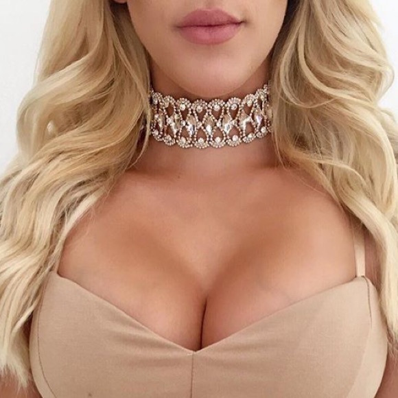 ONE LEFT Gigi Crystal Diamond Choker - Picture 3 of 8