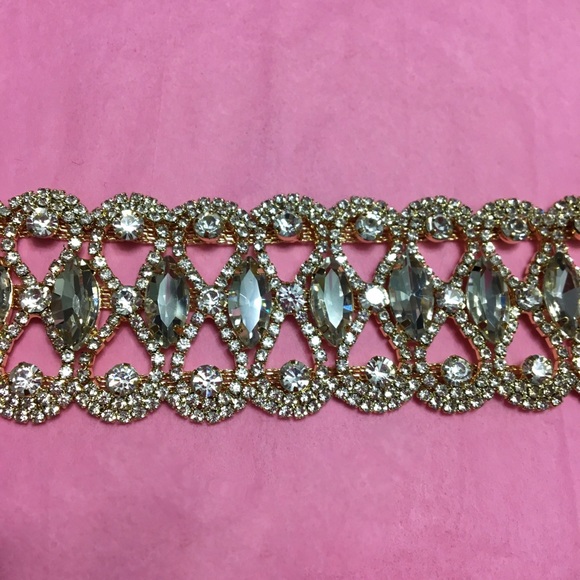 ONE LEFT Gigi Crystal Diamond Choker - Picture 7 of 8