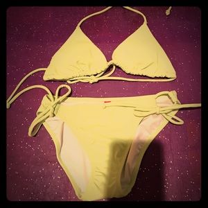 💚Neon green Victoria's Secret string bikini💚