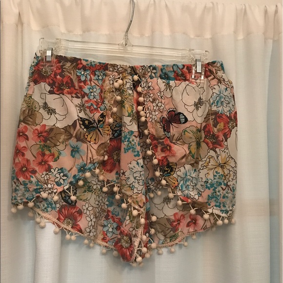Flowy shorts - Picture 1 of 2