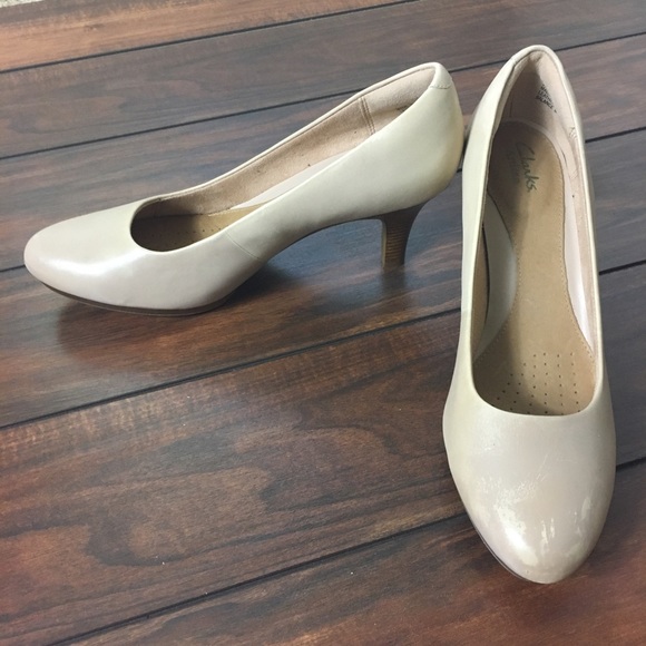 clarks women's artisan temp appeal platform pump