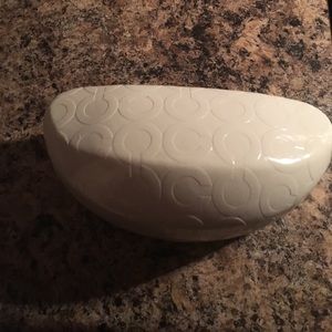 coach sunglass case