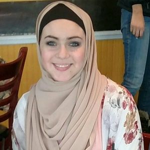 Meet your Posher, Hanaa