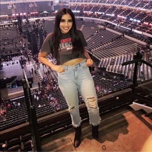 Meet your Posher, Isabella