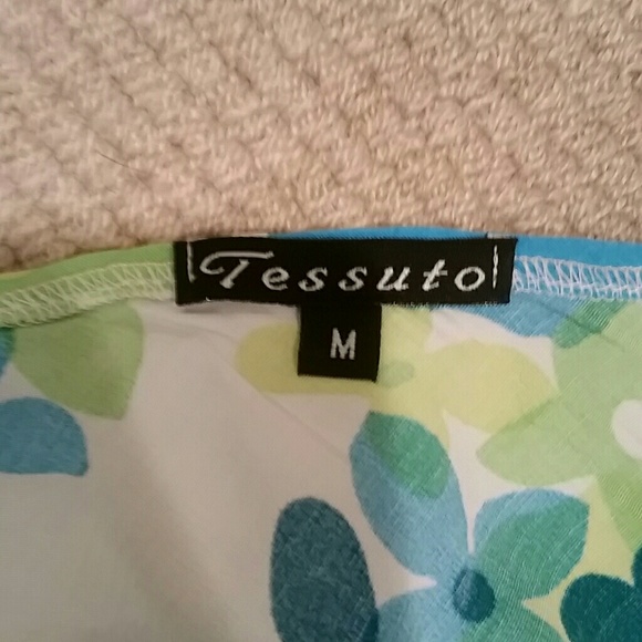 Spring floral halter top - Picture 4 of 6