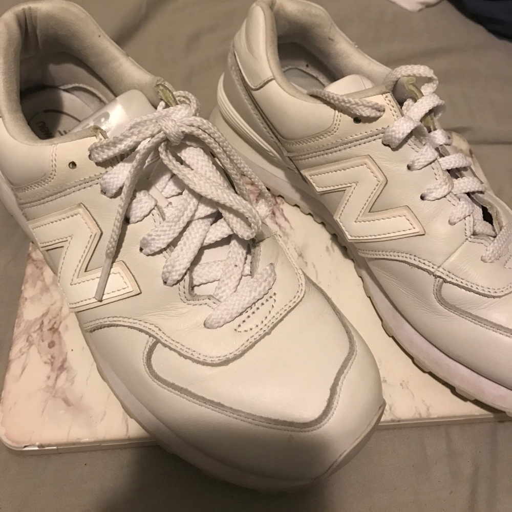 WHITE NEW BALANCE