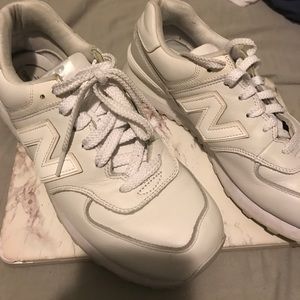 WHITE NEW BALANCE