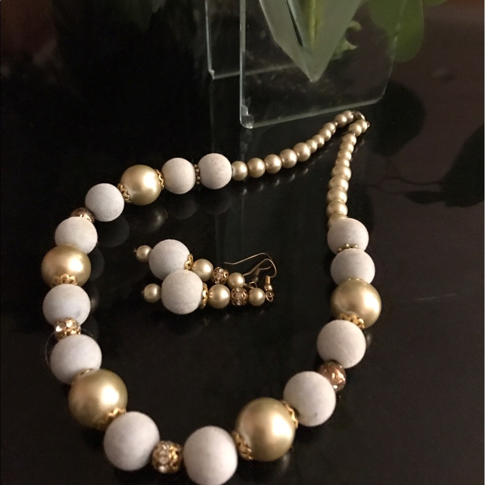 Necklace and earrings,
