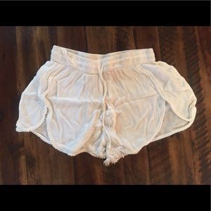 White beach shorts size S