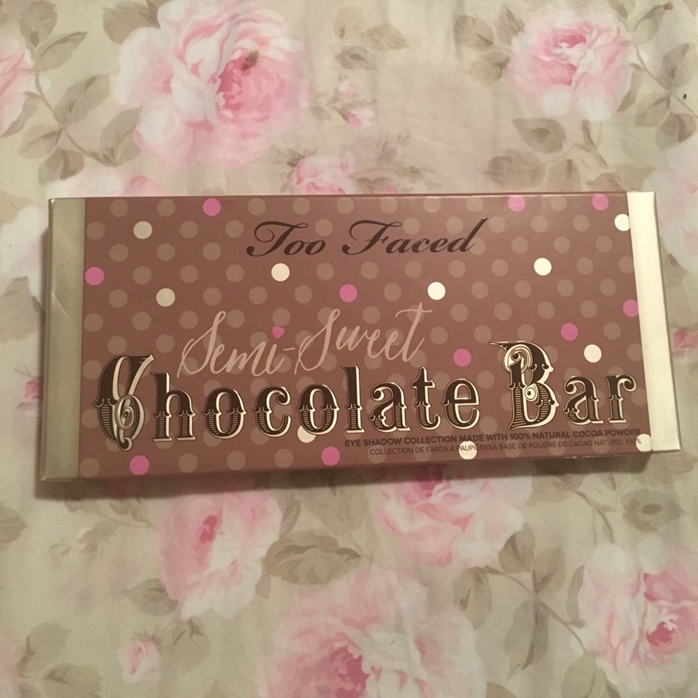 Too faced Semi-sweet palet