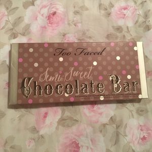 Too faced Semi-sweet palet