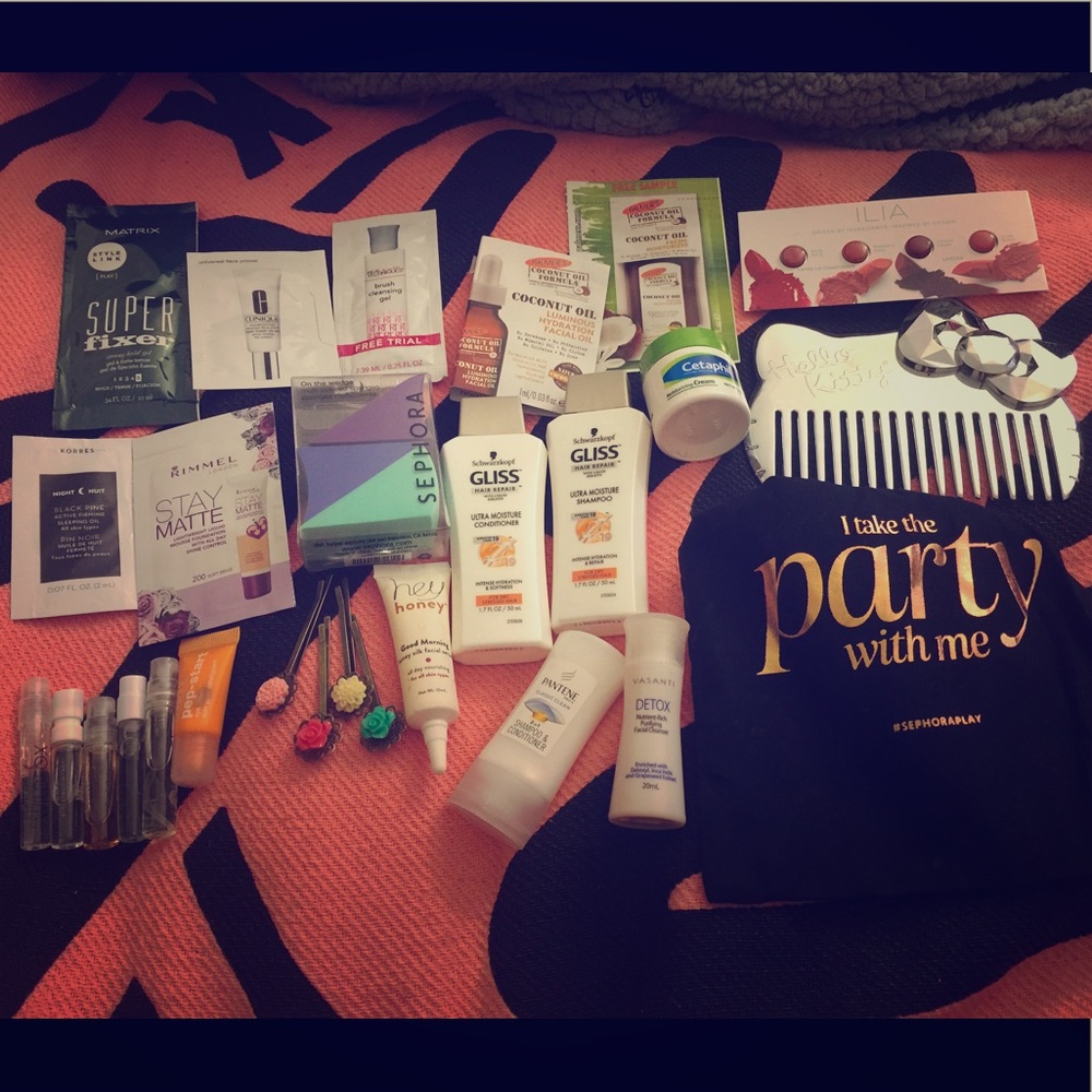 Mixture of beauty products 💕