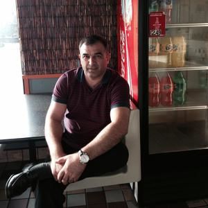 Meet your Posher, Yunus