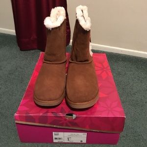 Women's boots