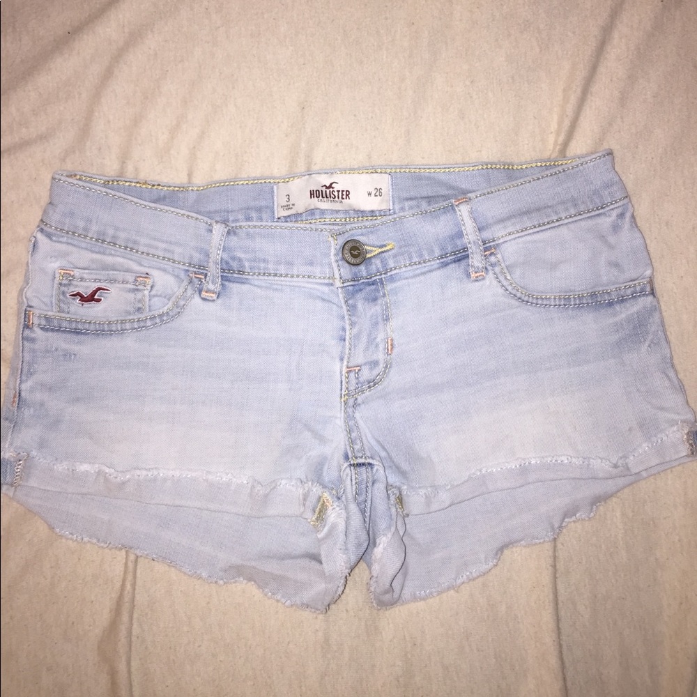 Light denim Hollister shorts