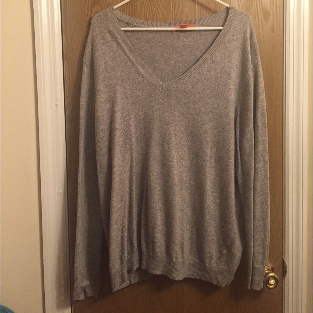 Grey sweater