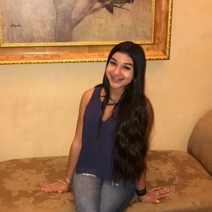 Meet your Posher, Valentina