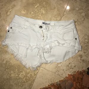 White shorts! Brandy Melville