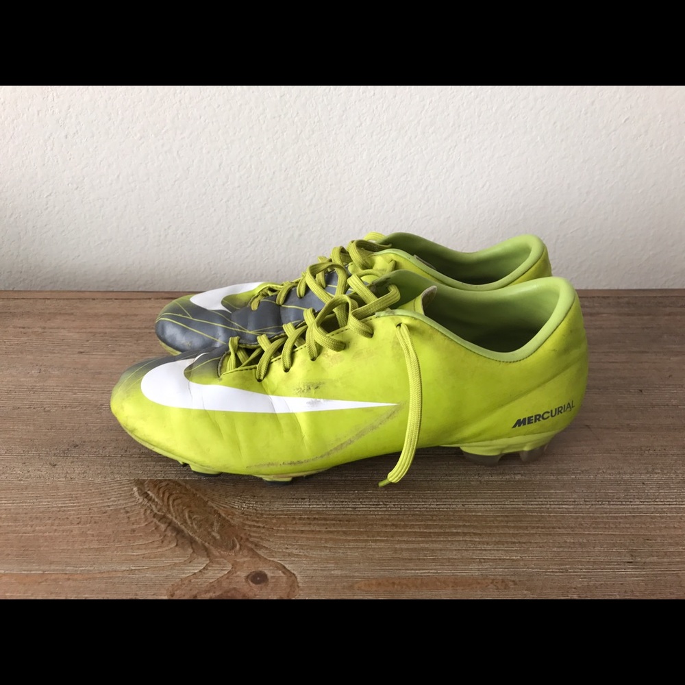 SOLD Football, Rugby, soccer cleats