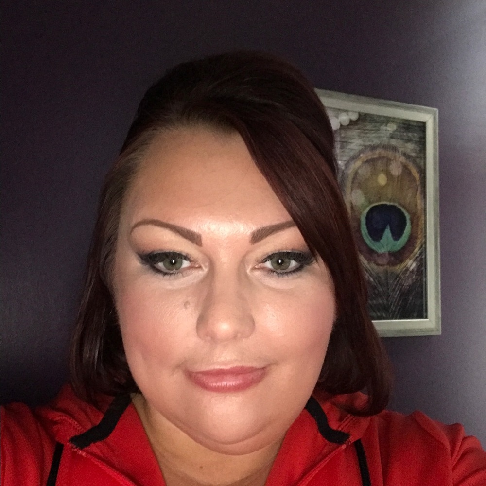 Meet your Posher, Mia