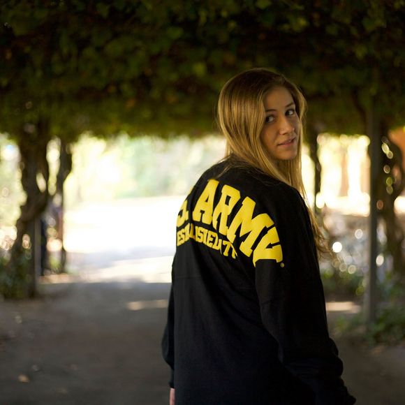 Meet your Posher, Shelby - Picture 1 of 1