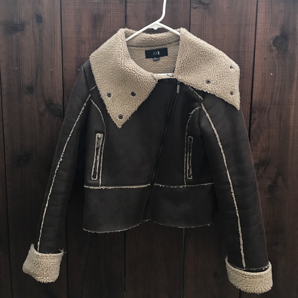 Flight bomber jacket with warm interior