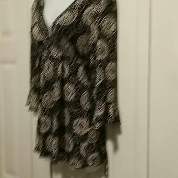 Top - Picture 3 of 8