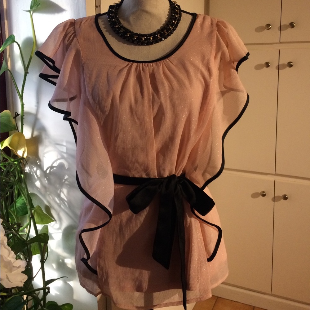 Cute blouse by iZ Byer size L