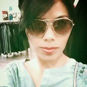 Meet your Posher, Adriana