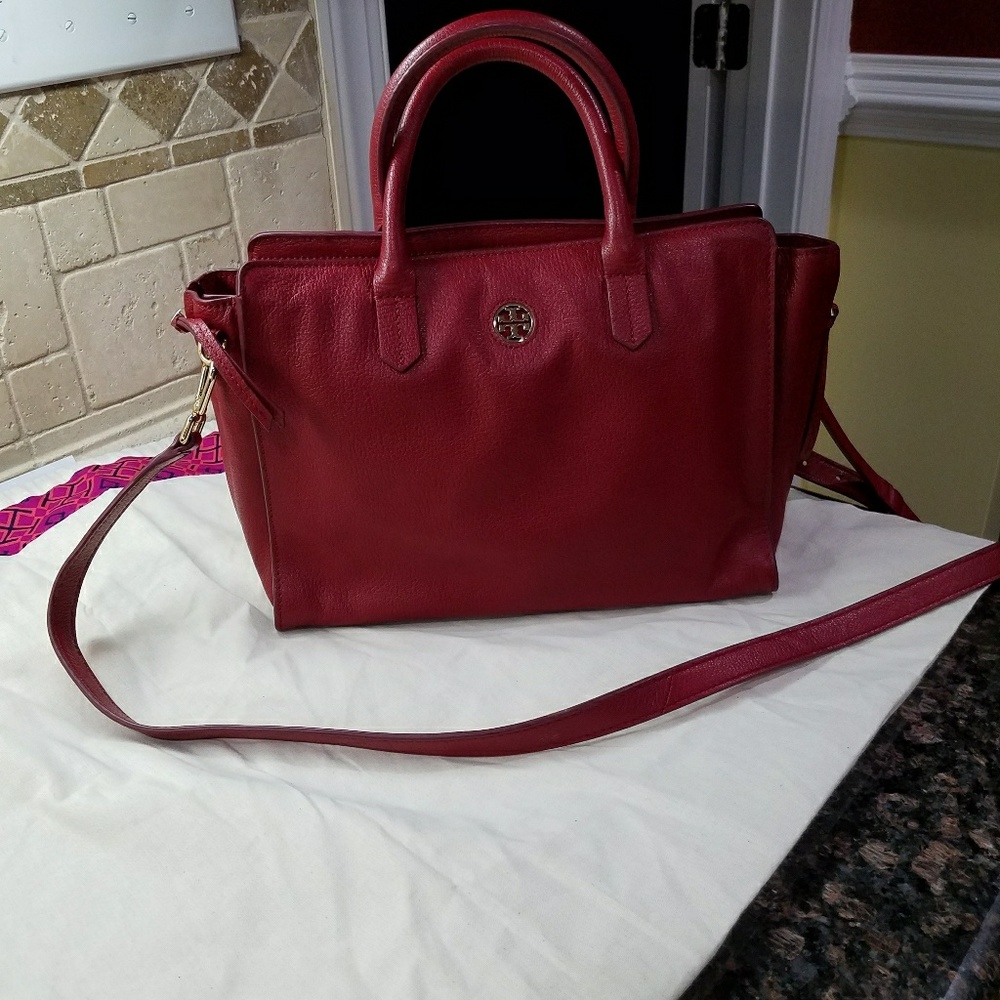 ****SOLD!!!**Tory Burch Small Brody Tote/Crossbody