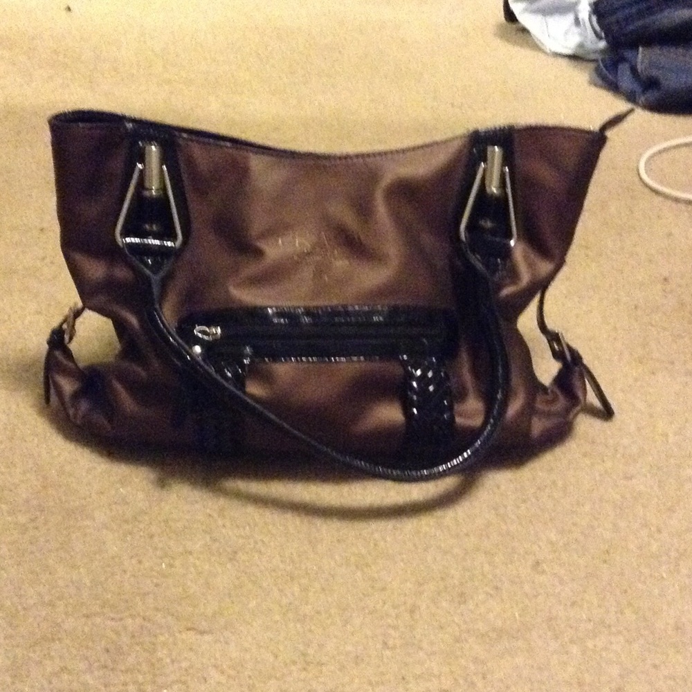 Prada bag - Picture 1 of 3