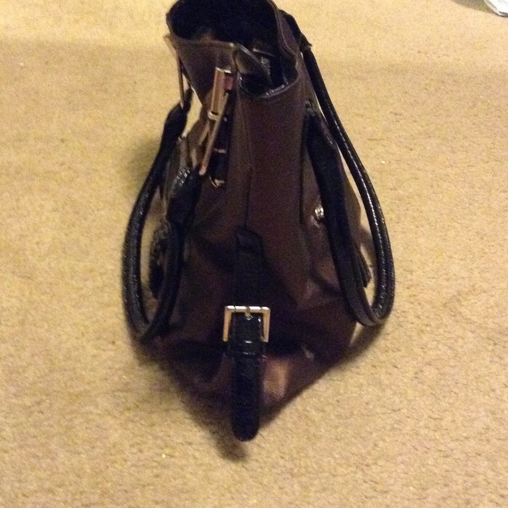 Prada bag - Picture 3 of 3