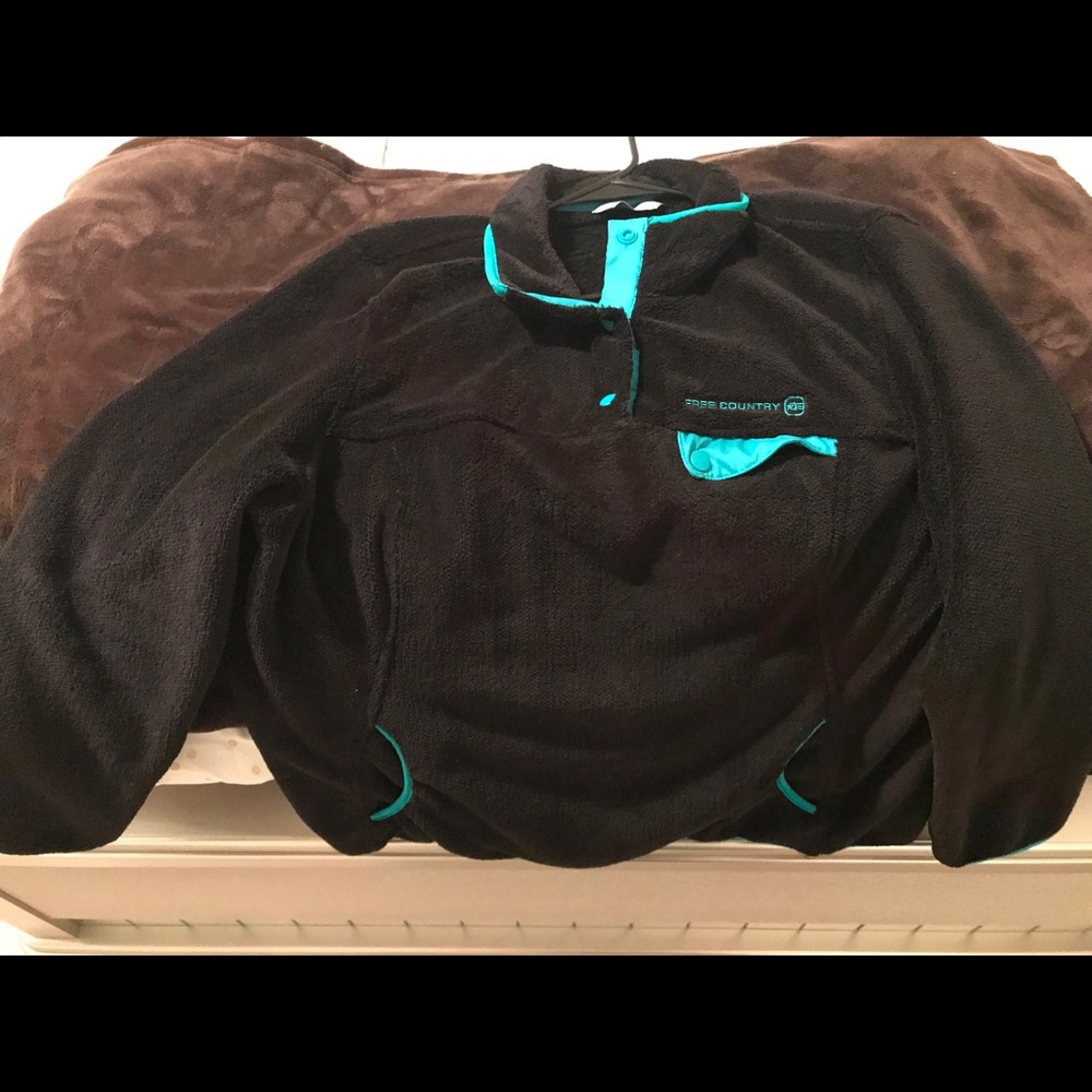Free Country pull over
