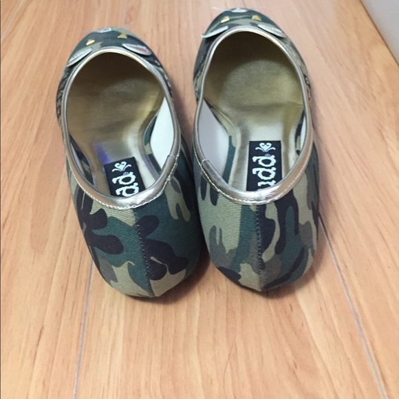NWOT Studded camo mouse flats - Picture 4 of 5