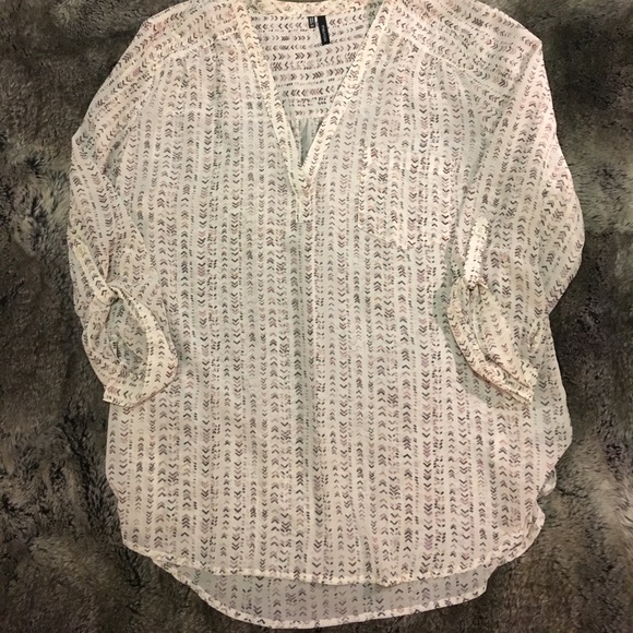 Maurices Tops - EUC Maurice's Perfect Blouse