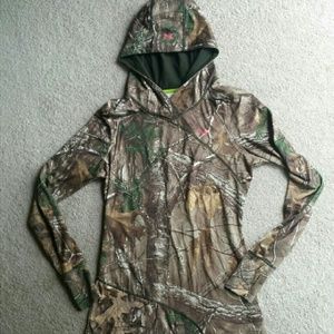 UA Realtree fitted hoodie
