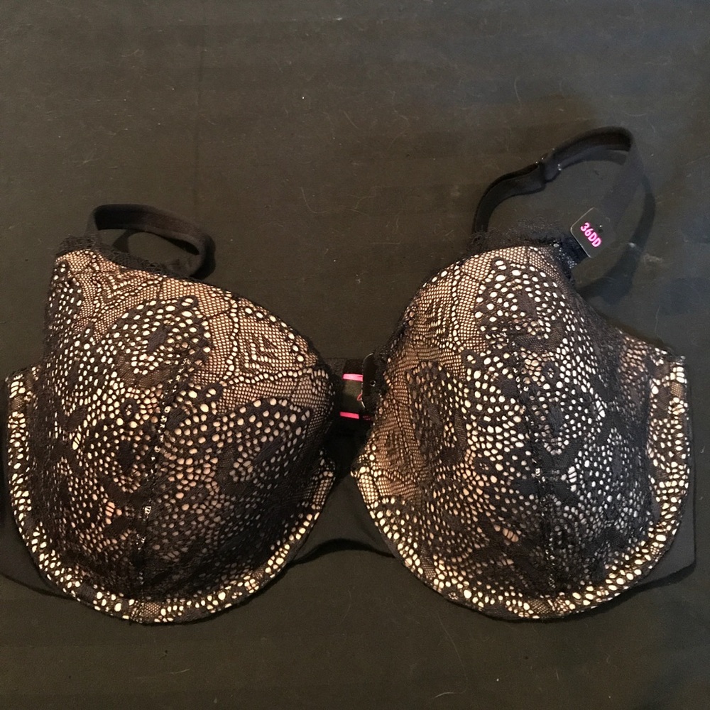 Black lace bra